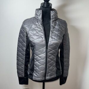 Guess quilted silver black sport puff jacket sz M